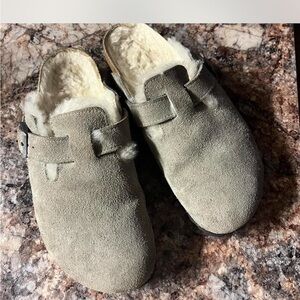 Birkenstock Clogs with Shearling Lining